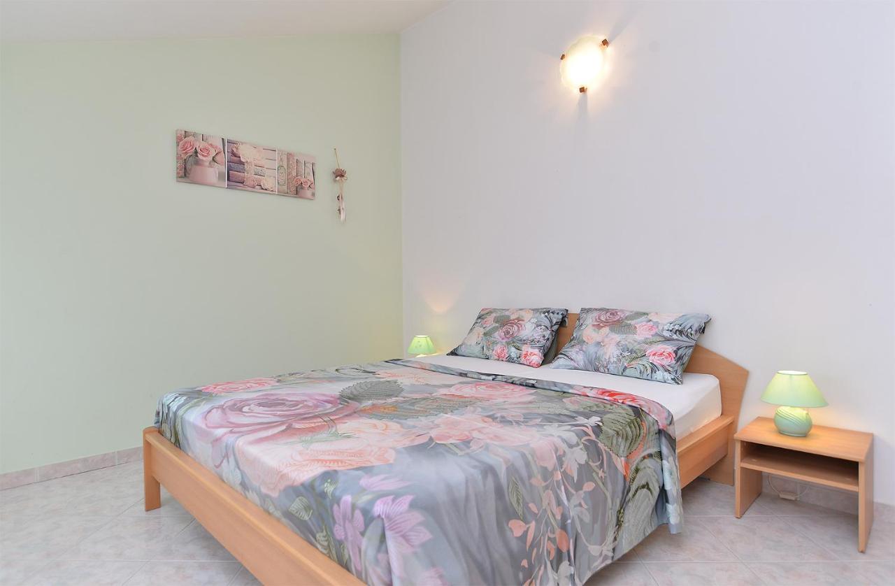 Apartments Mira 1293 Фажана Экстерьер фото