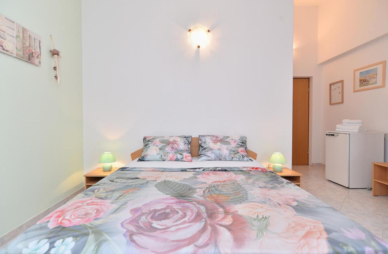 Apartments Mira 1293 Фажана Экстерьер фото