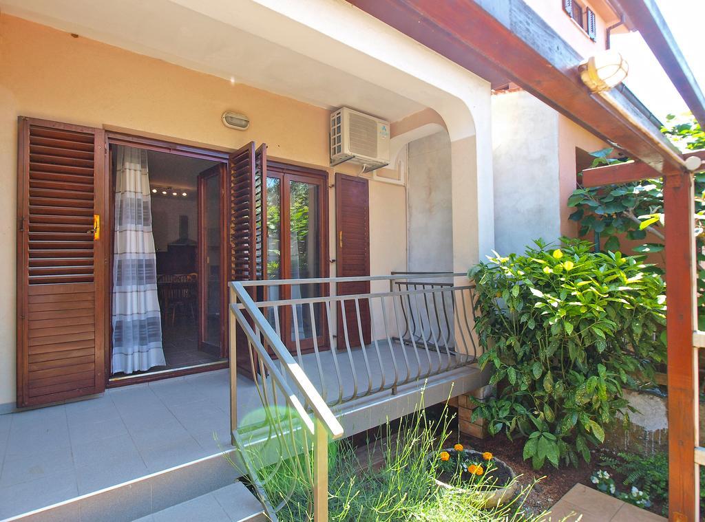 Apartments Mira 1293 Фажана Экстерьер фото