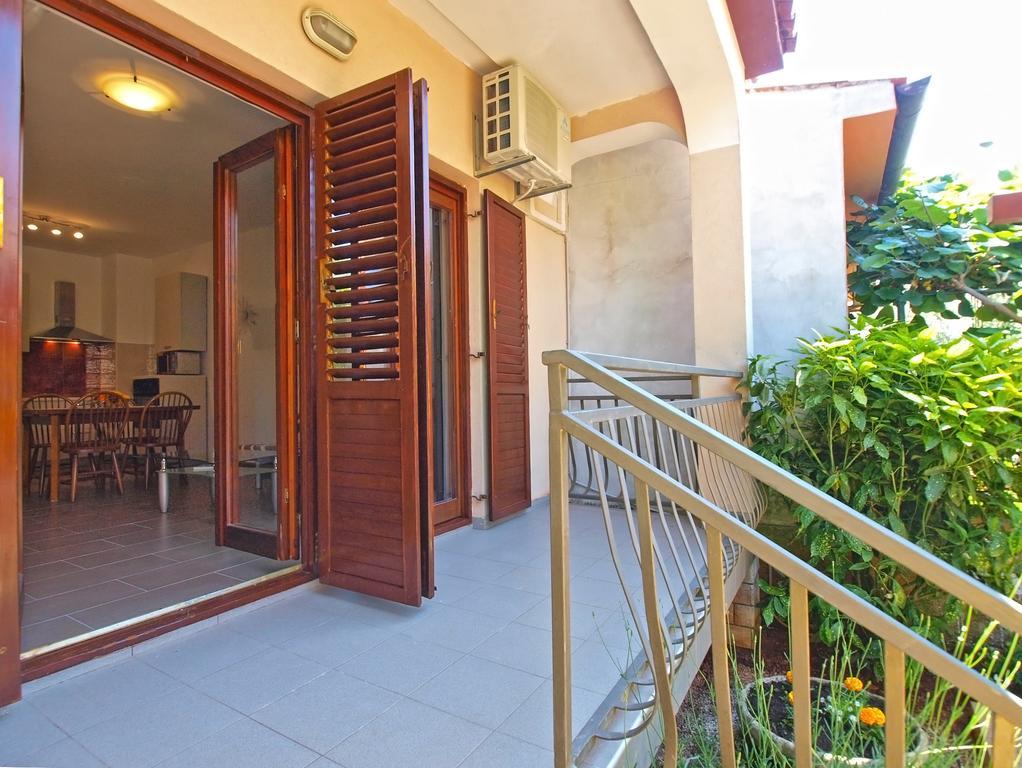Apartments Mira 1293 Фажана Экстерьер фото
