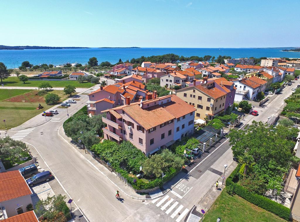 Apartments Mira 1293 Фажана Экстерьер фото